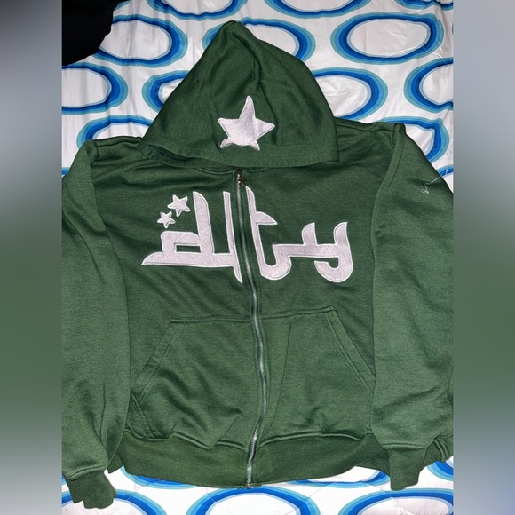 Divide The Youth Y2K Green Sweater - Picture 1 of 6